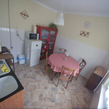 Estike Apartment Balatonlelle Ngoại thất bức ảnh